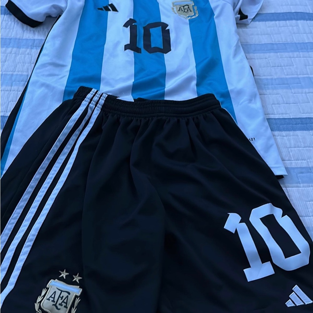 Messi #10 full kit Adidas